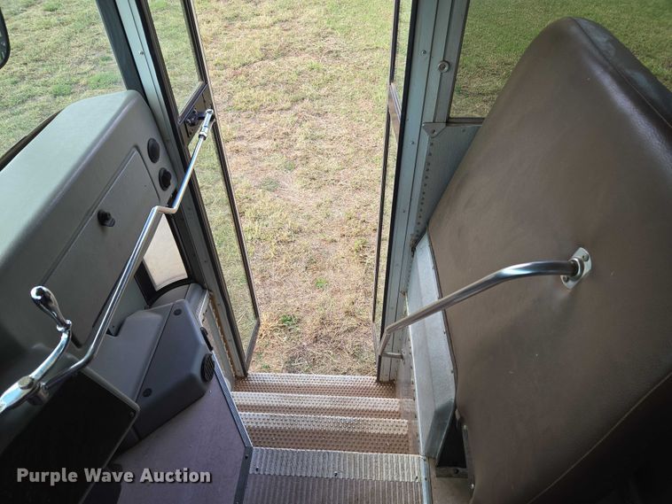 image for item EU3770 2009 Blue Bird Bb Conventional school bus