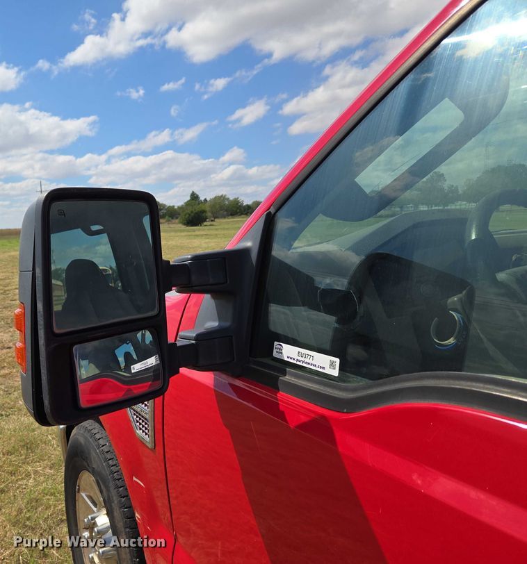 image for item EU3771 2008 Ford F-350 Crew Cab pickup truck
