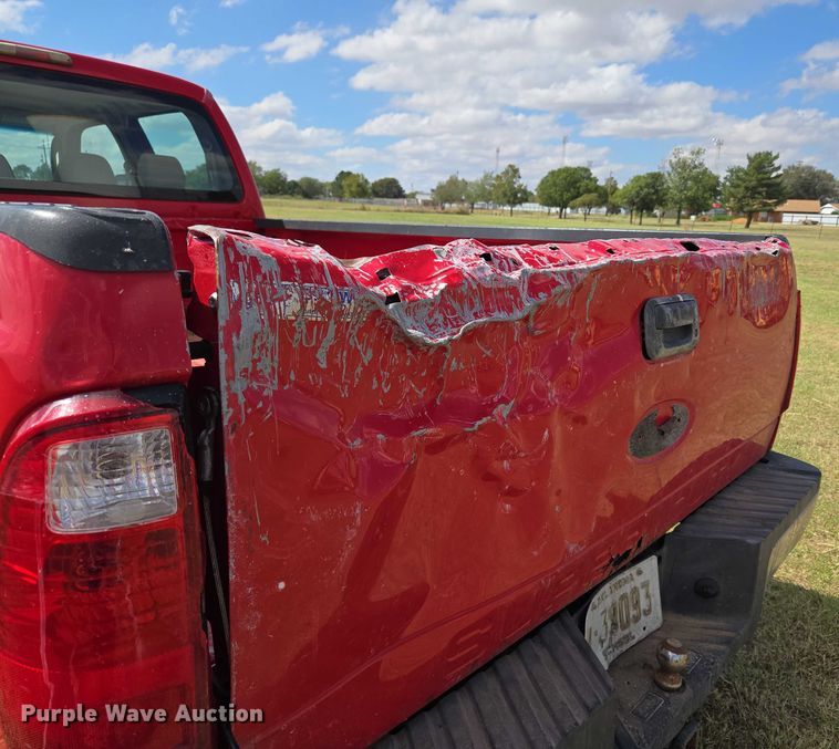 image for item EU3771 2008 Ford F-350 Crew Cab pickup truck