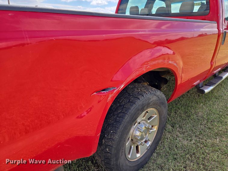 image for item EU3771 2008 Ford F-350 Crew Cab pickup truck