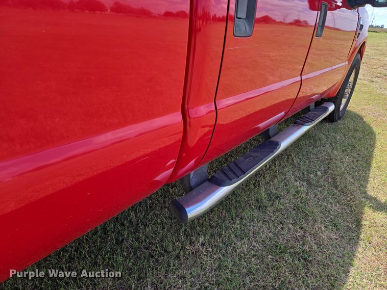 image for item EU3771 2008 Ford F-350 Crew Cab pickup truck