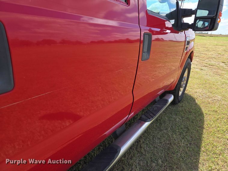 image for item EU3771 2008 Ford F-350 Crew Cab pickup truck