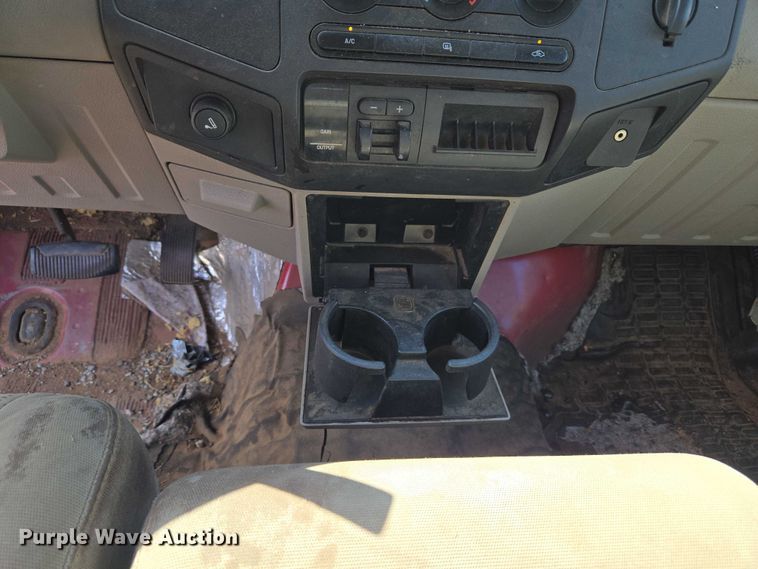 image for item EU3771 2008 Ford F-350 Crew Cab pickup truck