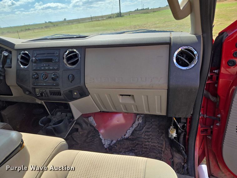 image for item EU3771 2008 Ford F-350 Crew Cab pickup truck