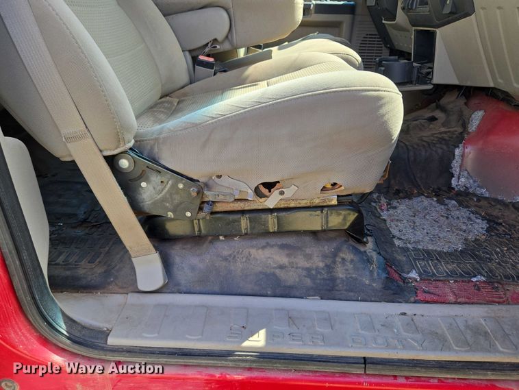 image for item EU3771 2008 Ford F-350 Crew Cab pickup truck