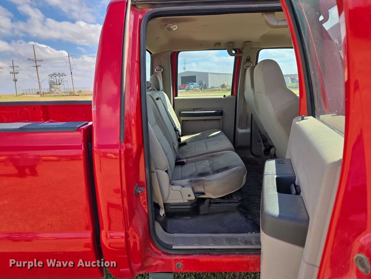image for item EU3771 2008 Ford F-350 Crew Cab pickup truck