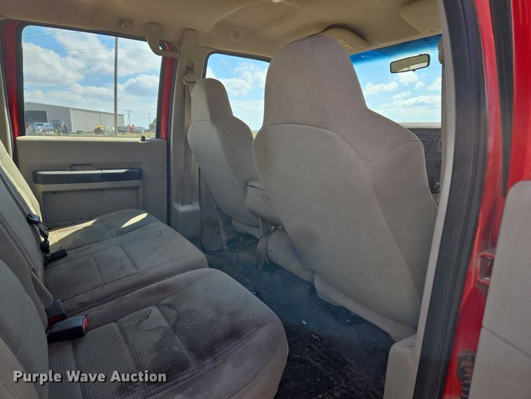 image for item EU3771 2008 Ford F-350 Crew Cab pickup truck