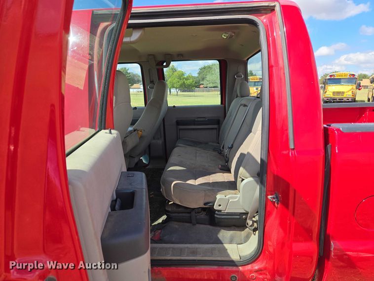 image for item EU3771 2008 Ford F-350 Crew Cab pickup truck