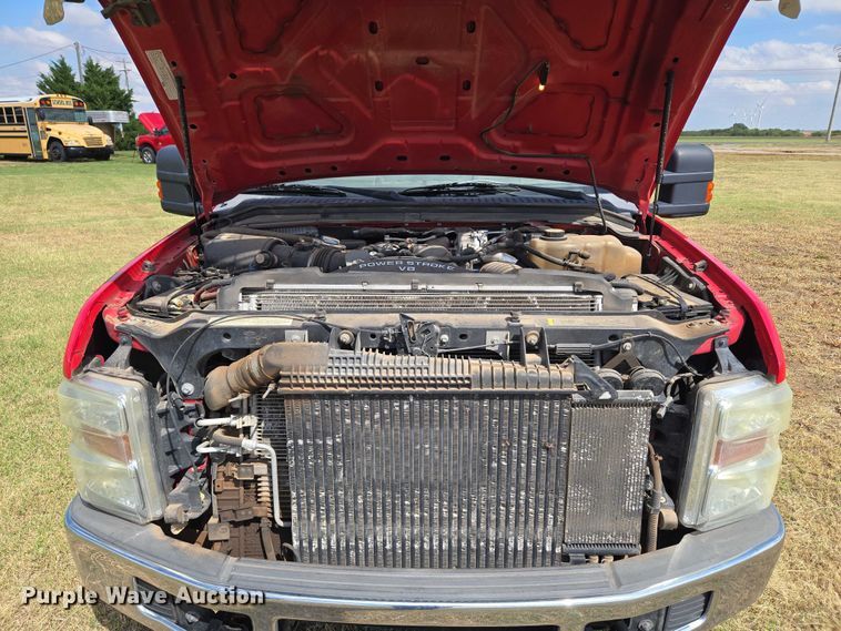 image for item EU3771 2008 Ford F-350 Crew Cab pickup truck