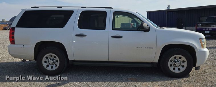 image for item EU3807 2010 Chevrolet Suburban SUV