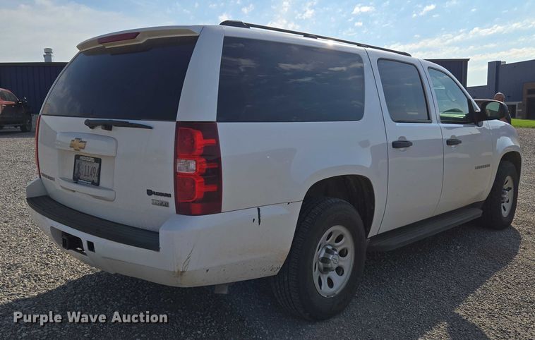 image for item EU3807 2010 Chevrolet Suburban SUV