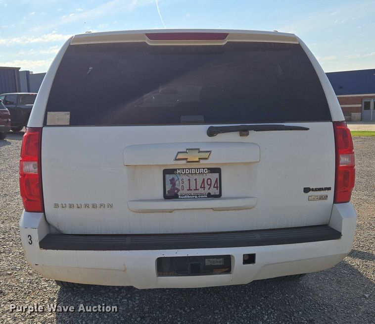 image for item EU3807 2010 Chevrolet Suburban SUV