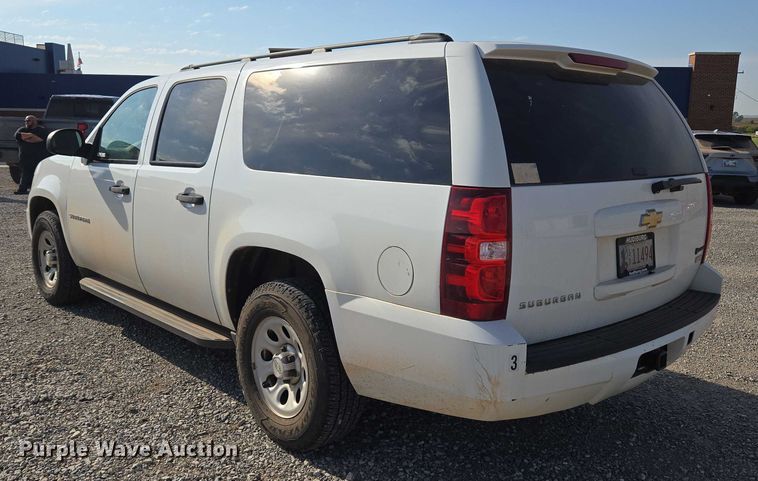 image for item EU3807 2010 Chevrolet Suburban SUV
