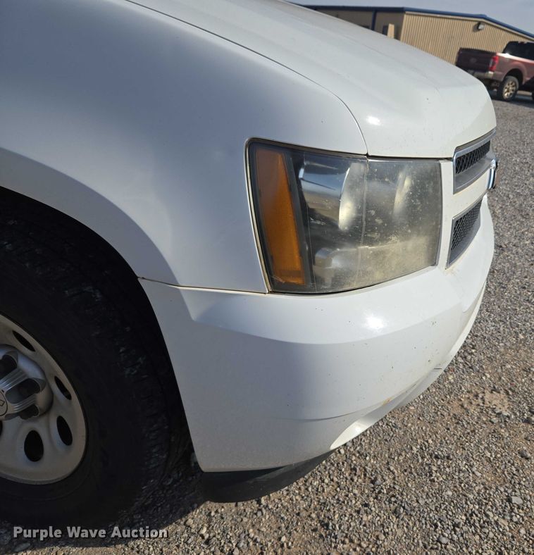 image for item EU3807 2010 Chevrolet Suburban SUV