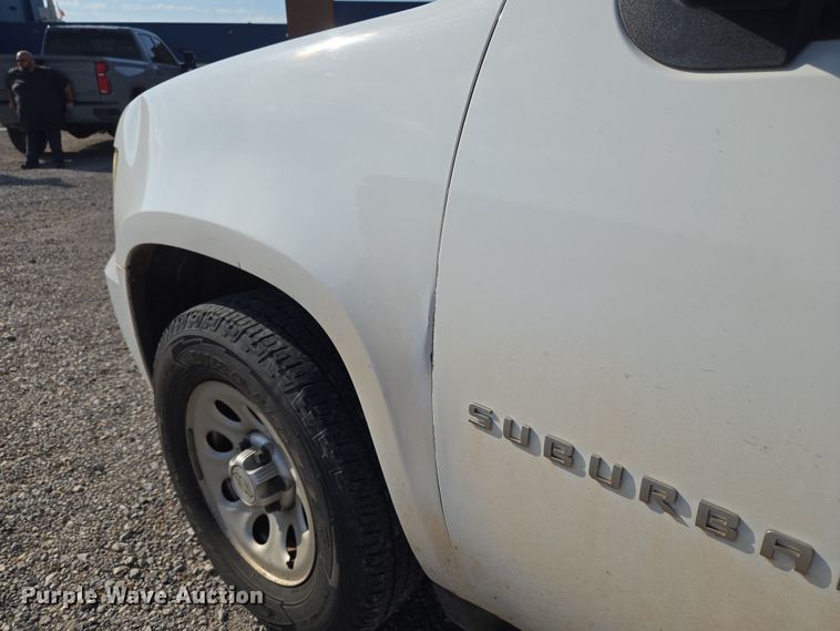 image for item EU3807 2010 Chevrolet Suburban SUV