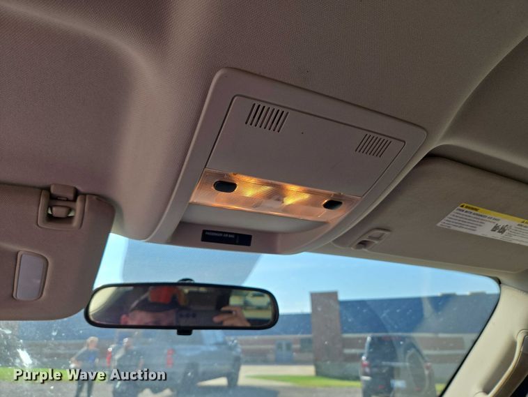 image for item EU3807 2010 Chevrolet Suburban SUV