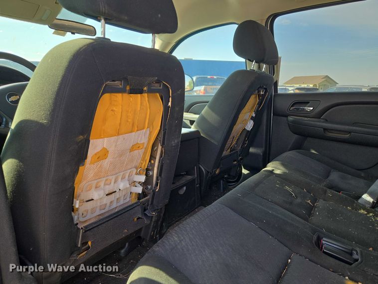 image for item EU3807 2010 Chevrolet Suburban SUV