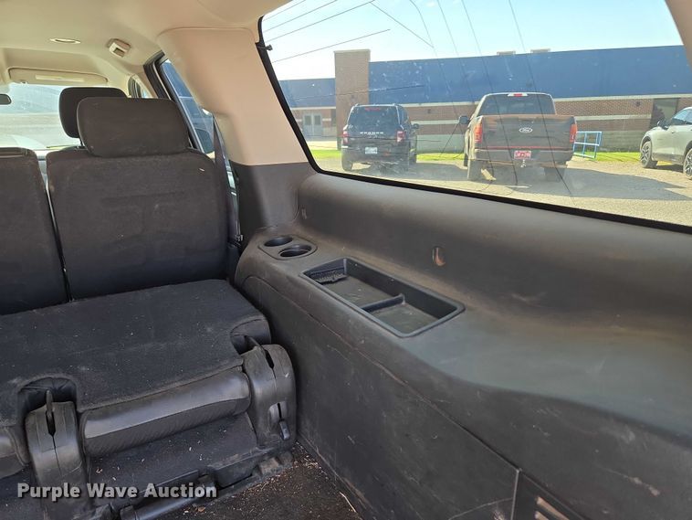 image for item EU3807 2010 Chevrolet Suburban SUV