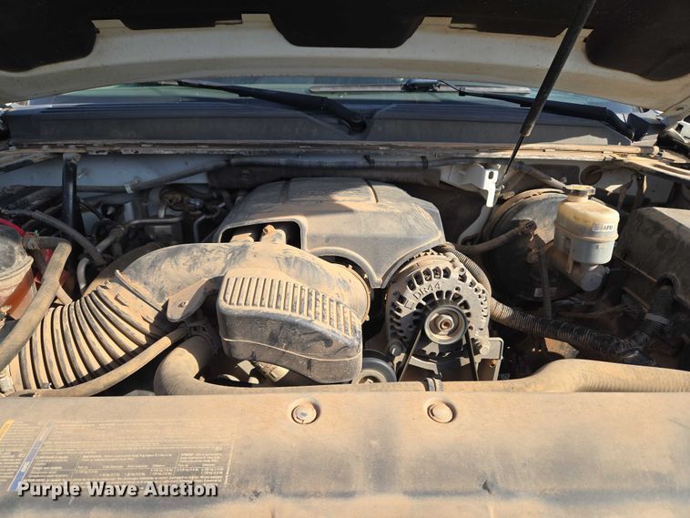 image for item EU3807 2010 Chevrolet Suburban SUV