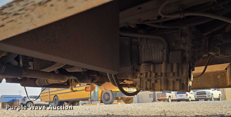 image for item EU3808 2007 Thomas Built Saf-T-Liner HDX school bus