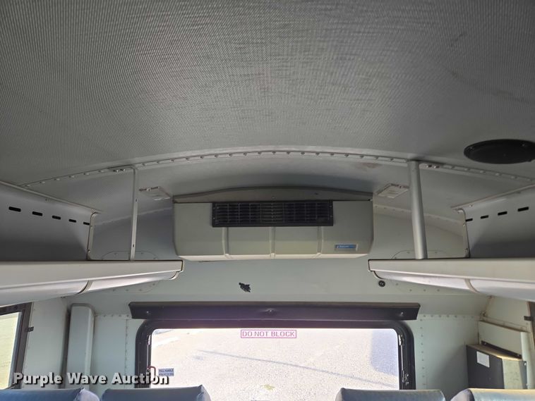 image for item EU3808 2007 Thomas Built Saf-T-Liner HDX school bus