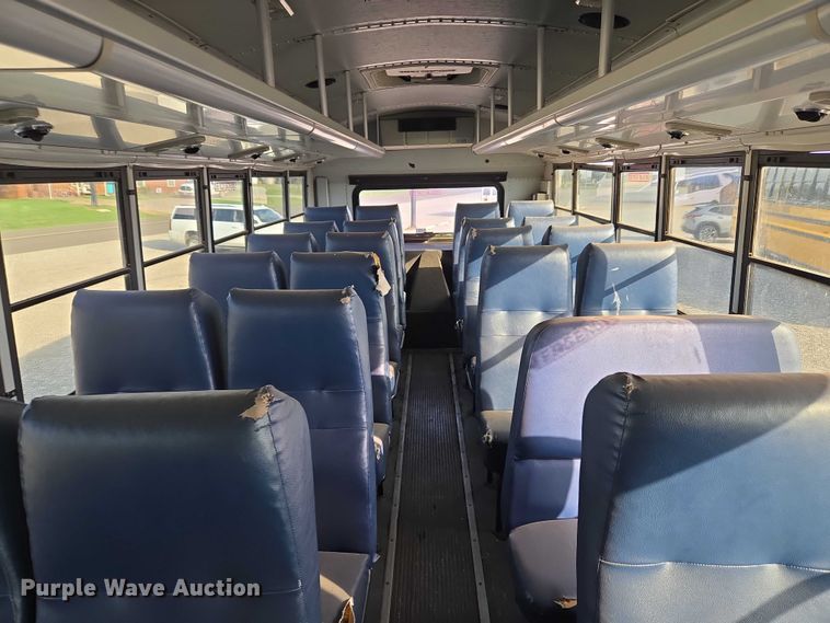 image for item EU3808 2007 Thomas Built Saf-T-Liner HDX school bus