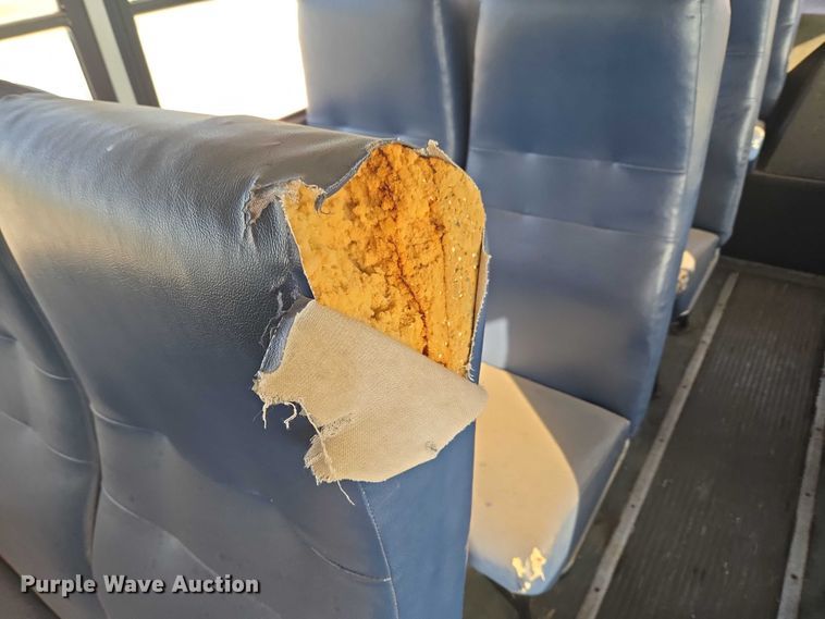 image for item EU3808 2007 Thomas Built Saf-T-Liner HDX school bus