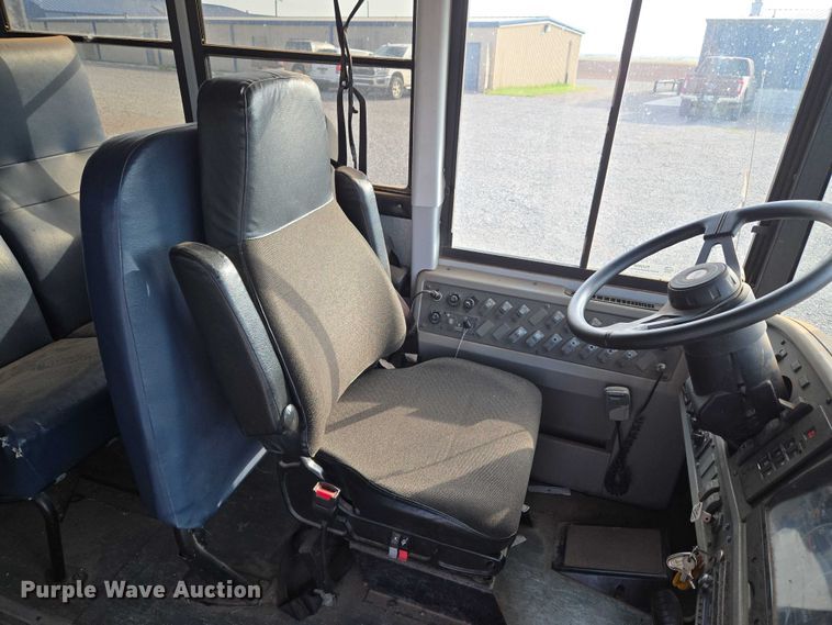 image for item EU3808 2007 Thomas Built Saf-T-Liner HDX school bus