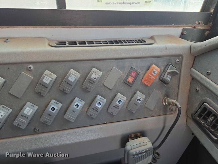 image for item EU3808 2007 Thomas Built Saf-T-Liner HDX school bus