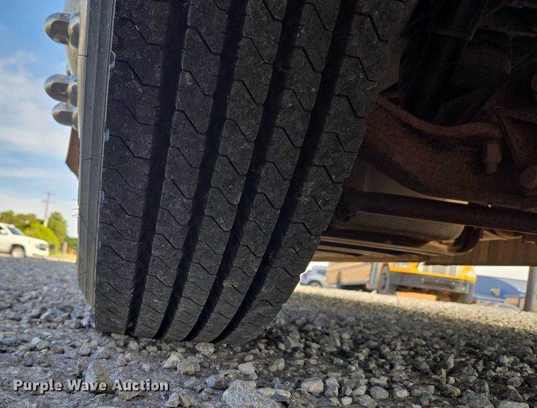 image for item EU3808 2007 Thomas Built Saf-T-Liner HDX school bus