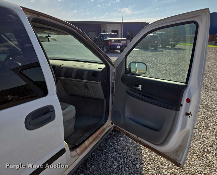 image for item EU3809 2008 Chevrolet Uplander van