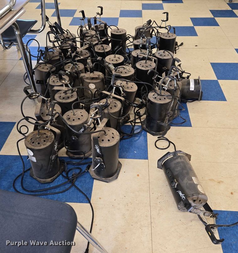 image for item EU3810 Stage lighting