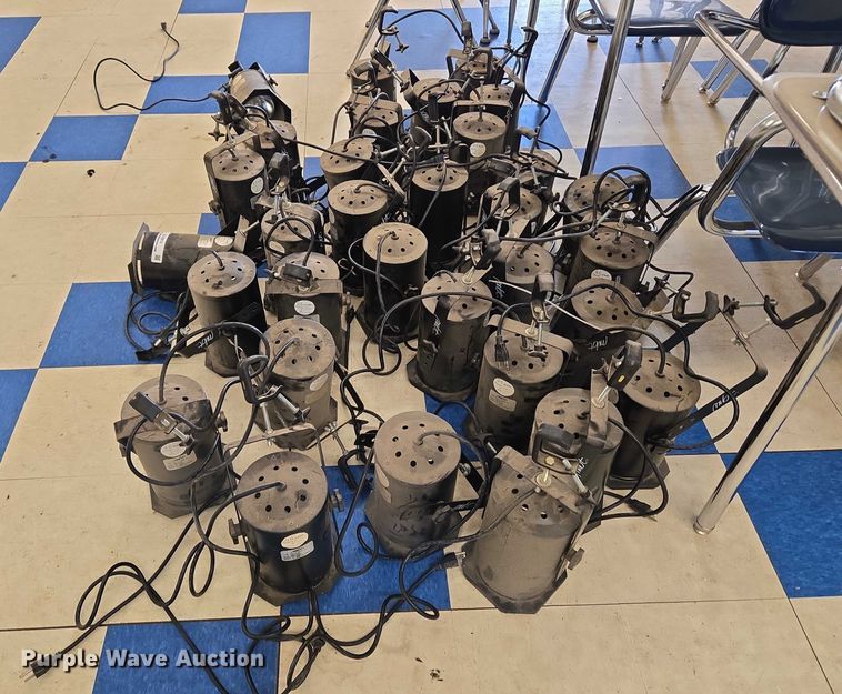 image for item EU3810 Stage lighting