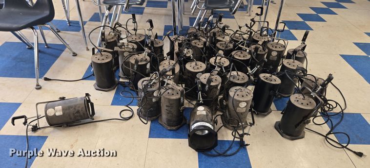 image for item EU3810 Stage lighting