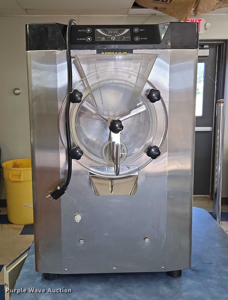 image for item EU3811 Vevor YKF-7218 ice cream machine