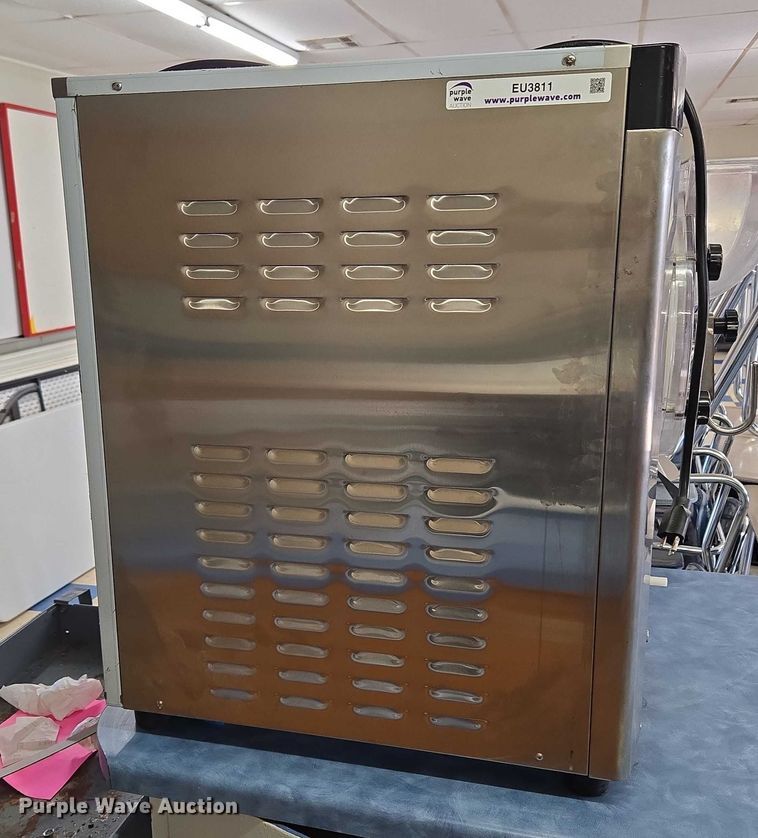 image for item EU3811 Vevor YKF-7218 ice cream machine