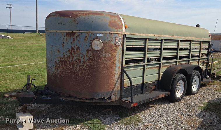 image for item EU3815 1993 W-W Trailer Manufacturers livestock trailer