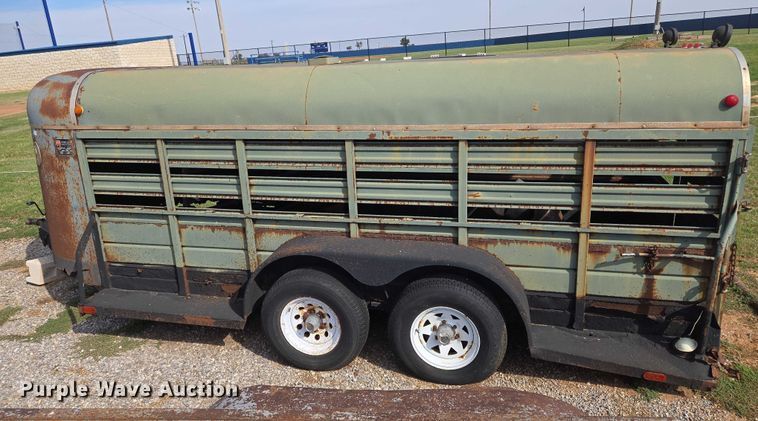 image for item EU3815 1993 W-W Trailer Manufacturers livestock trailer
