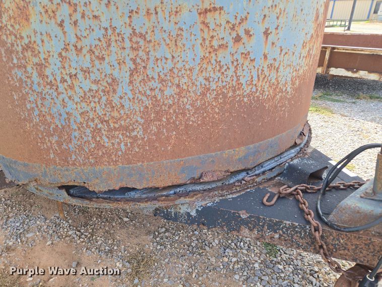 image for item EU3815 1993 W-W Trailer Manufacturers livestock trailer