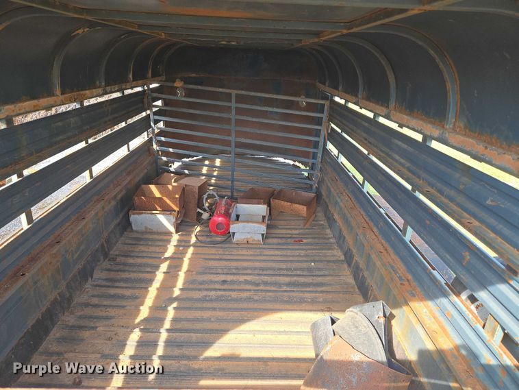 image for item EU3815 1993 W-W Trailer Manufacturers livestock trailer