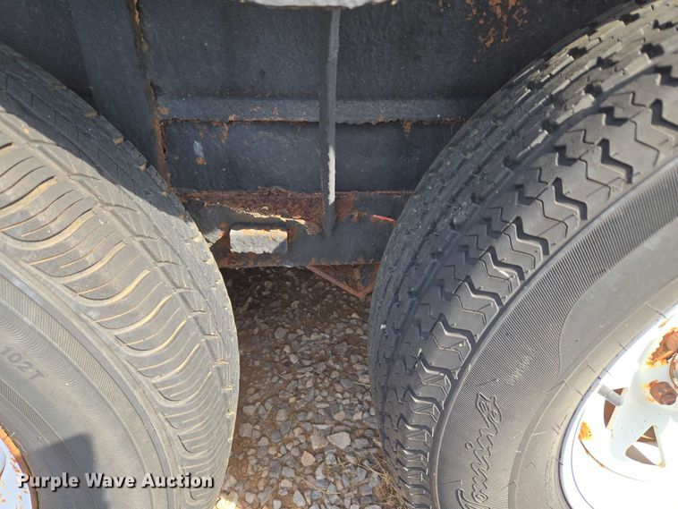 image for item EU3815 1993 W-W Trailer Manufacturers livestock trailer