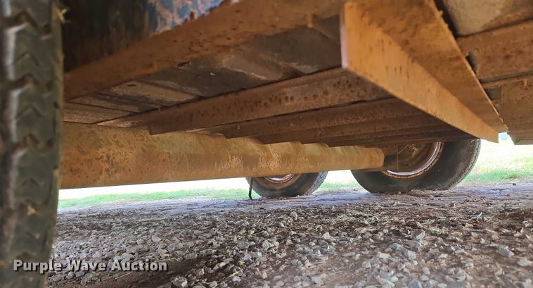 image for item EU3815 1993 W-W Trailer Manufacturers livestock trailer