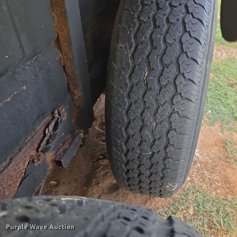 image for item EU3815 1993 W-W Trailer Manufacturers livestock trailer