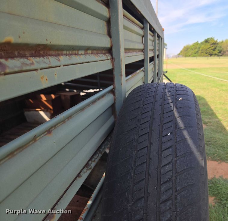 image for item EU3815 1993 W-W Trailer Manufacturers livestock trailer