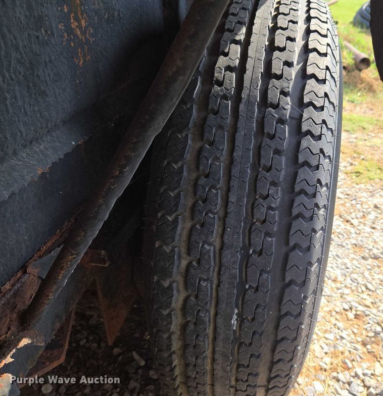 image for item EU3815 1993 W-W Trailer Manufacturers livestock trailer