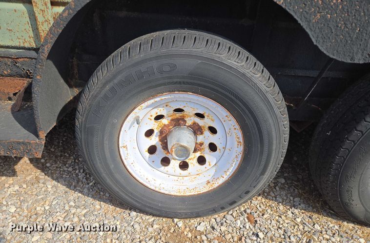 image for item EU3815 1993 W-W Trailer Manufacturers livestock trailer