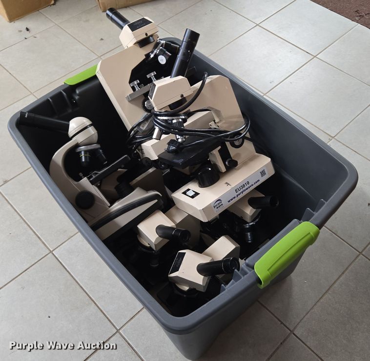 image for item EU3819 Swift M3200 microscopes  