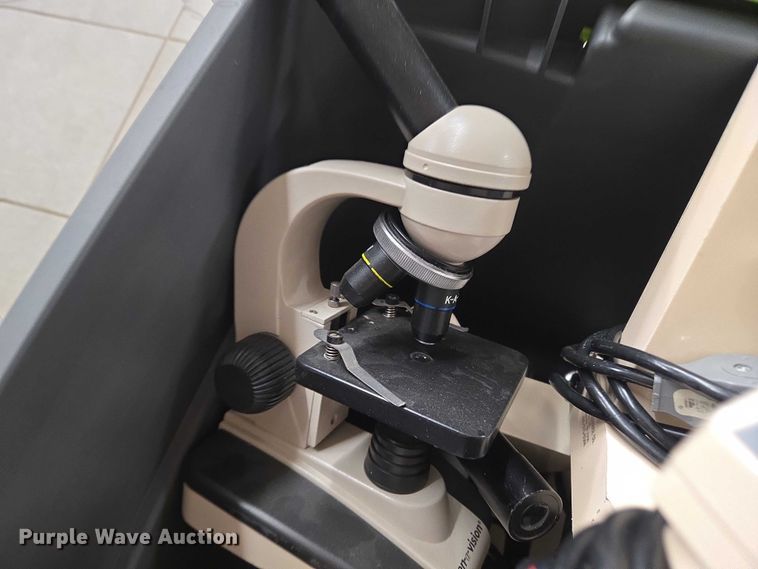 image for item EU3819 Swift M3200 microscopes  