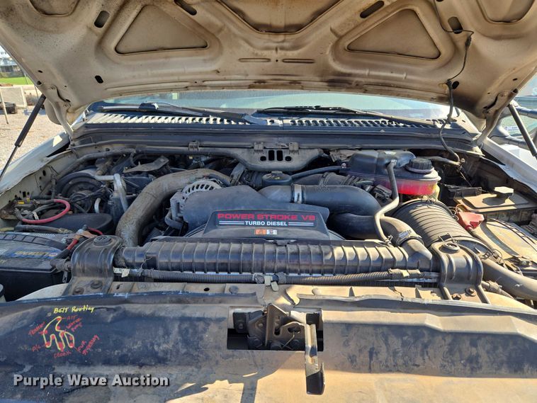 image for item EU3834 2004 Ford F250 Super Duty utility bed pickup truck