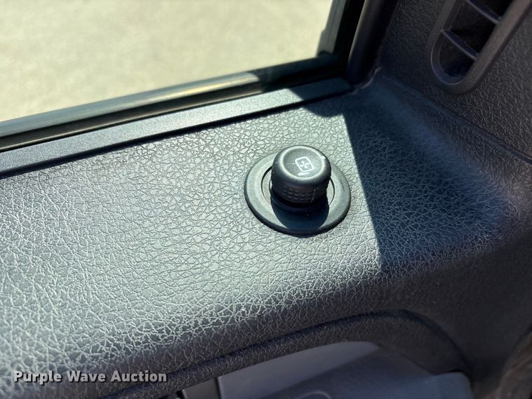 image for item EU4682 2011 Ford F150 SuperCrew pickup truck